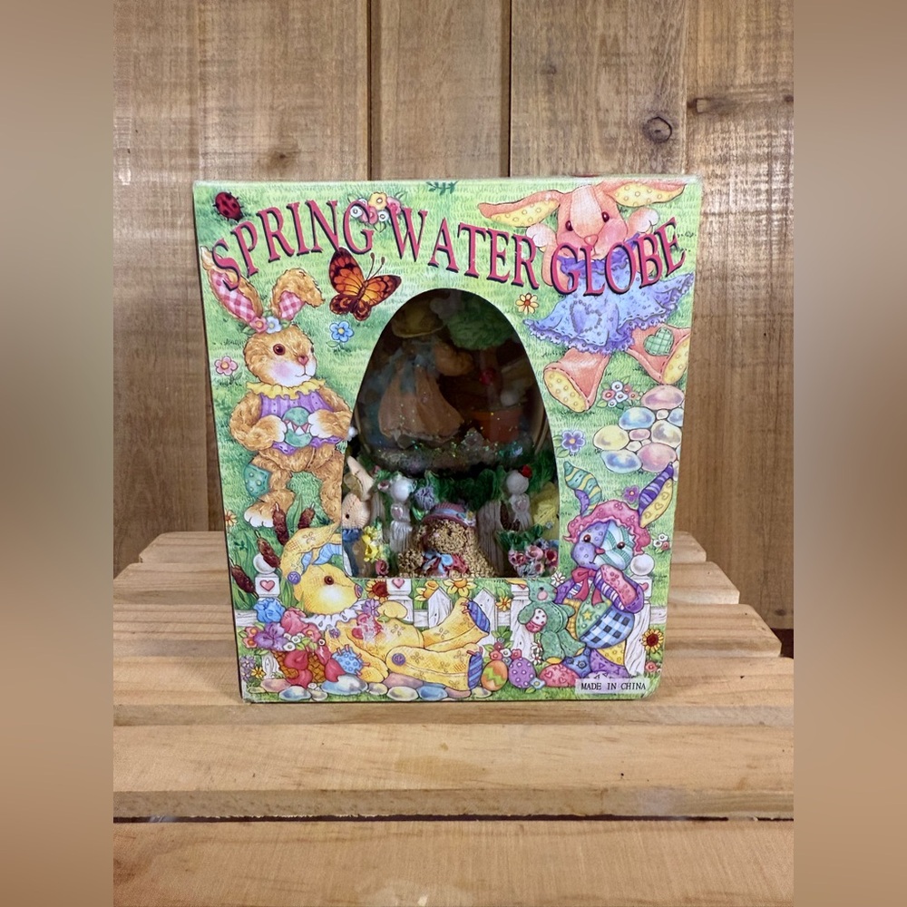 Spring Water Globe Musical “Easter Parade” Egg Shaped 100mm Glass Easter NIB